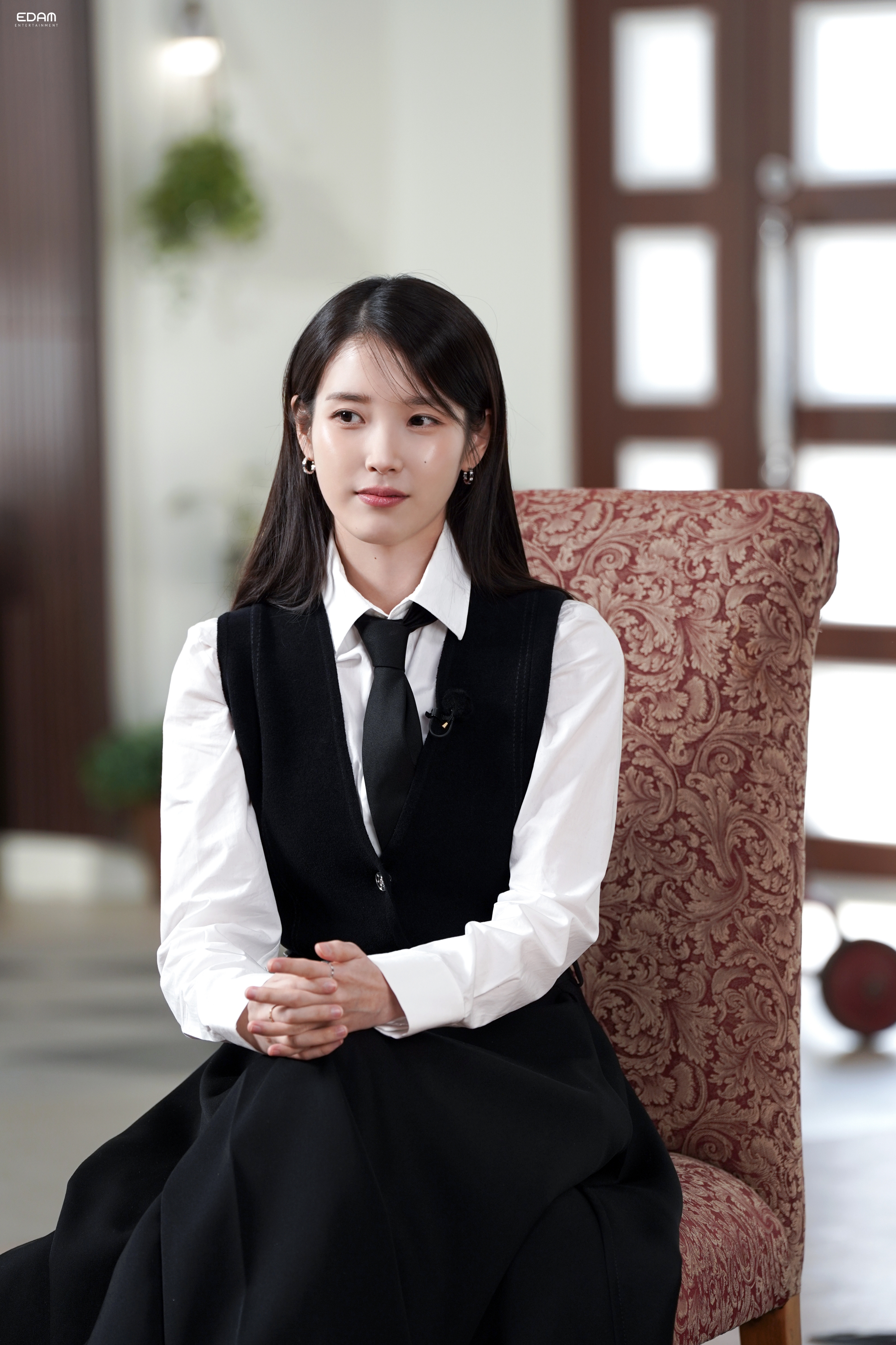[잡담] 아이유 차기작이나 빨리 정했으면 좋겠네 | 인스티즈