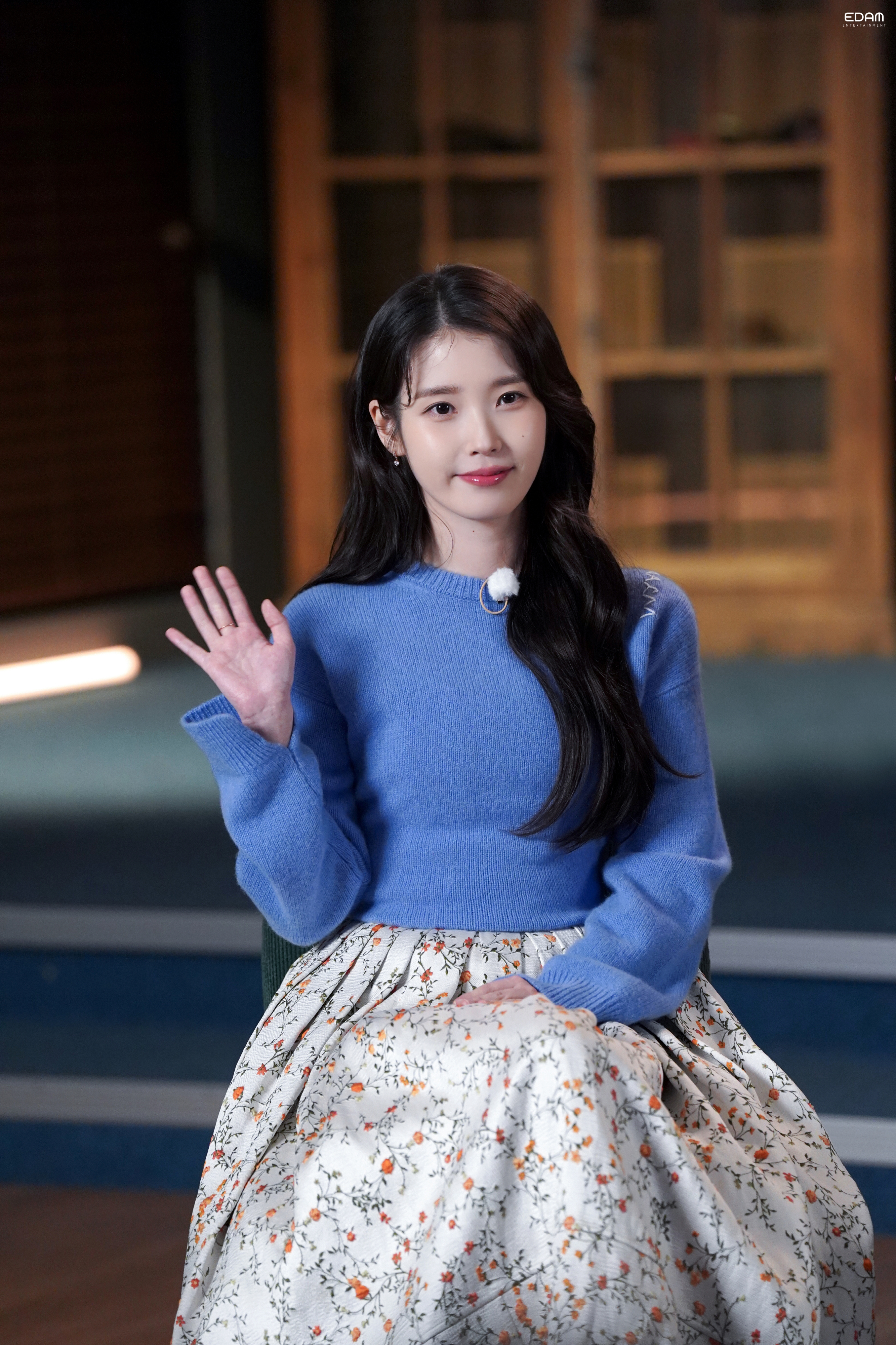 [잡담] 아이유 차기작이나 빨리 정했으면 좋겠네 | 인스티즈