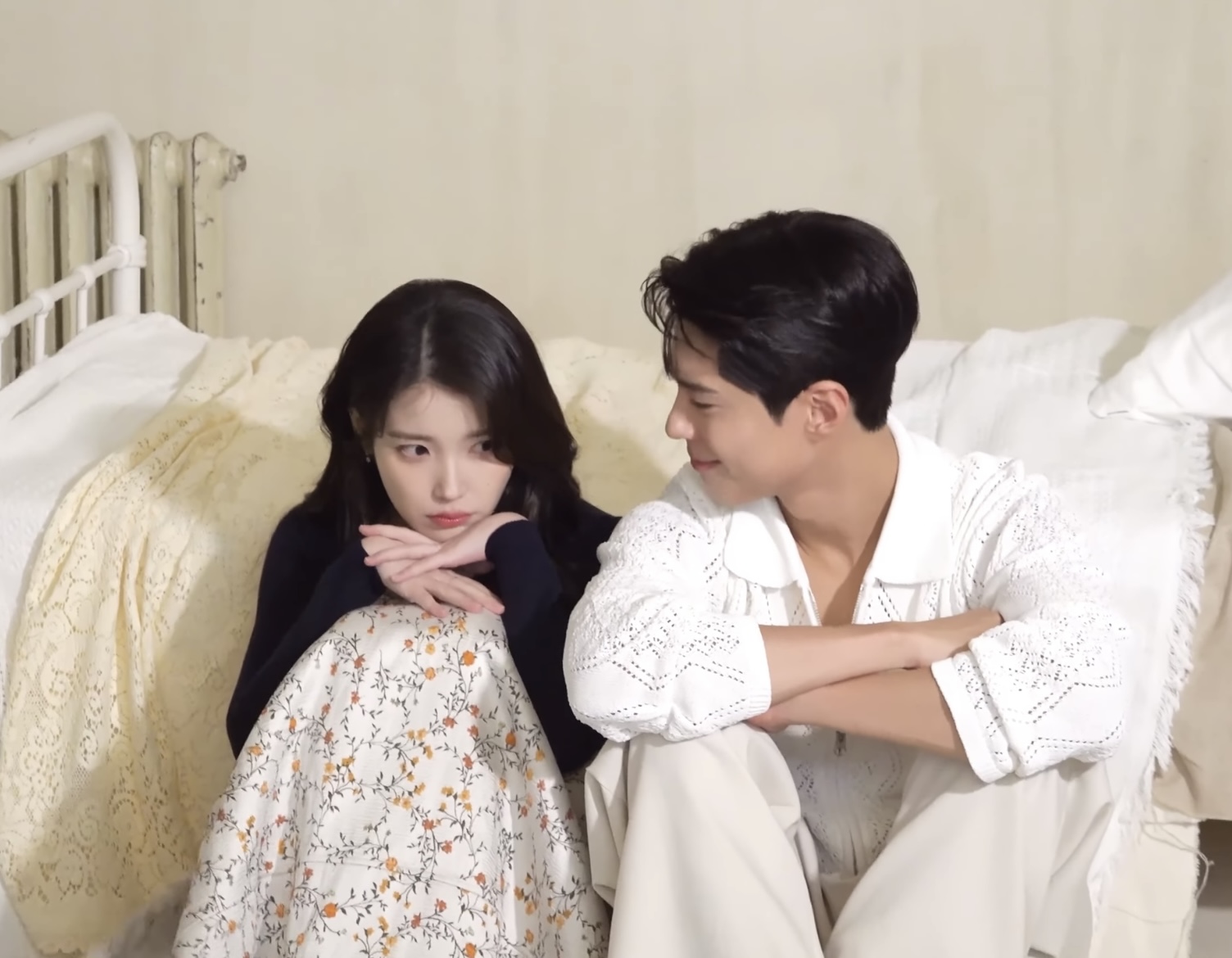 [잡담] 아이유티비에 아이유 박보검 미쳣나... | 인스티즈