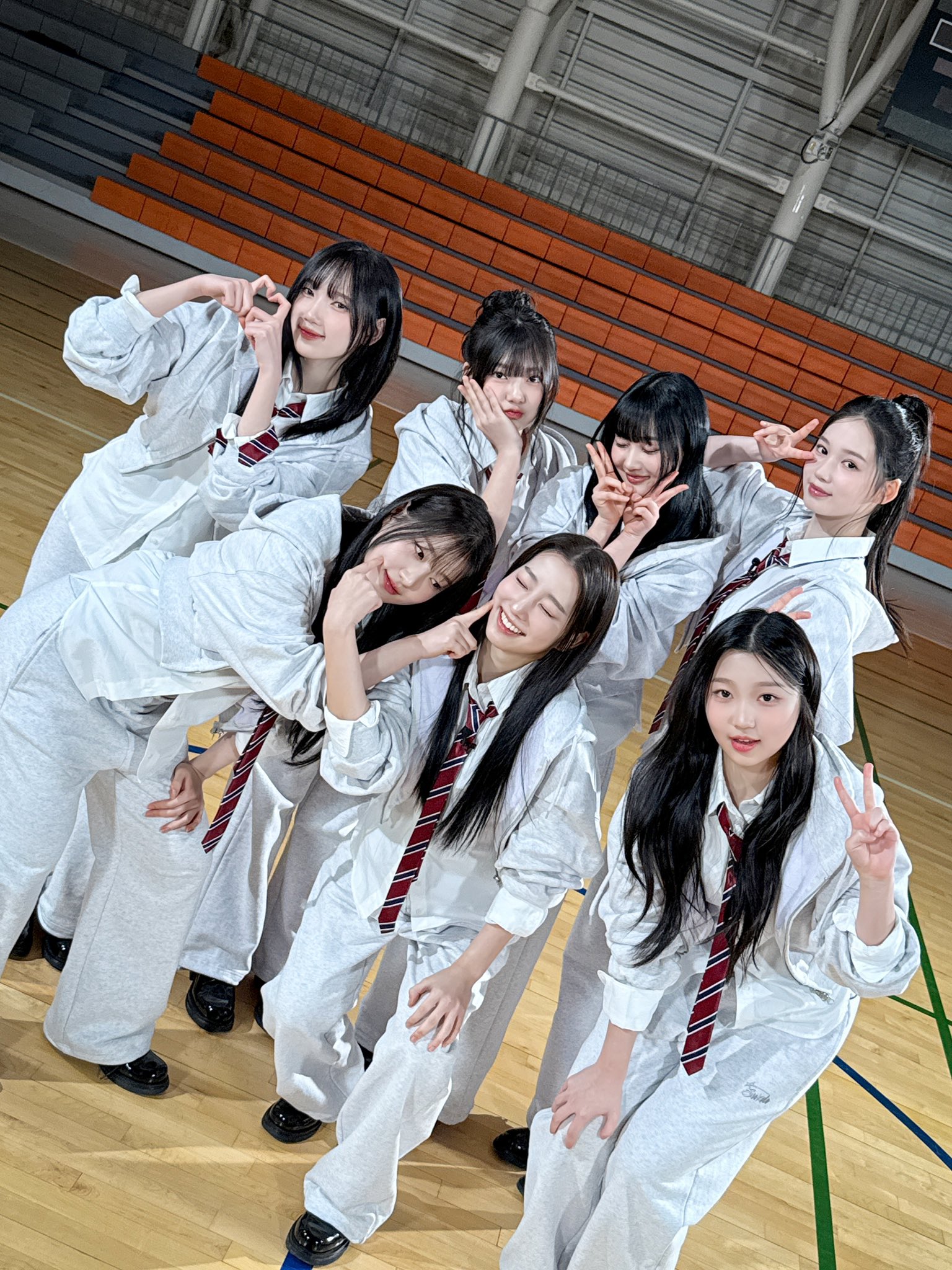 [잡담] 어때요 유스피어 WM 막둥이 그룹 같나요 ?? 💛 | 인스티즈