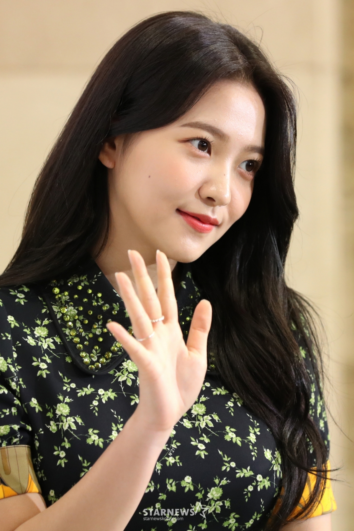 [정보/소식] [단독] 'SM 떠난' 레드벨벳 예리, 주지훈과 한 식구되나.."전속계약 논의" | 인스티즈