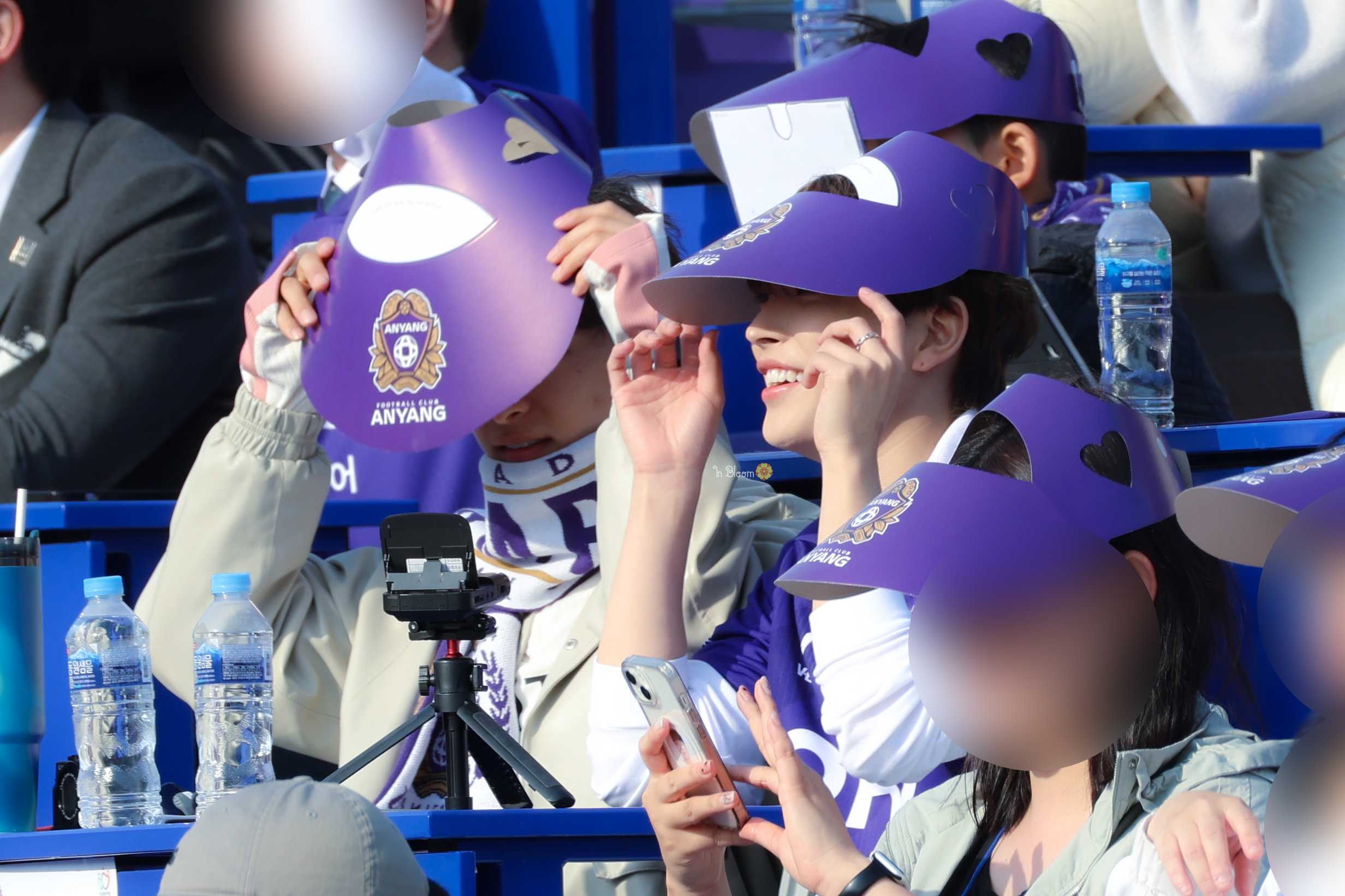 [잡담] 맨날 형 노릇하는 것만 봤는데 친형이랑 있으니 완존 막둥이 | 인스티즈