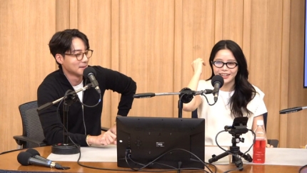 [잡담] 솔라, 절친 이창섭과 키스신 질색 "0.1초 만에 해치워” (컬투쇼) | 인스티즈