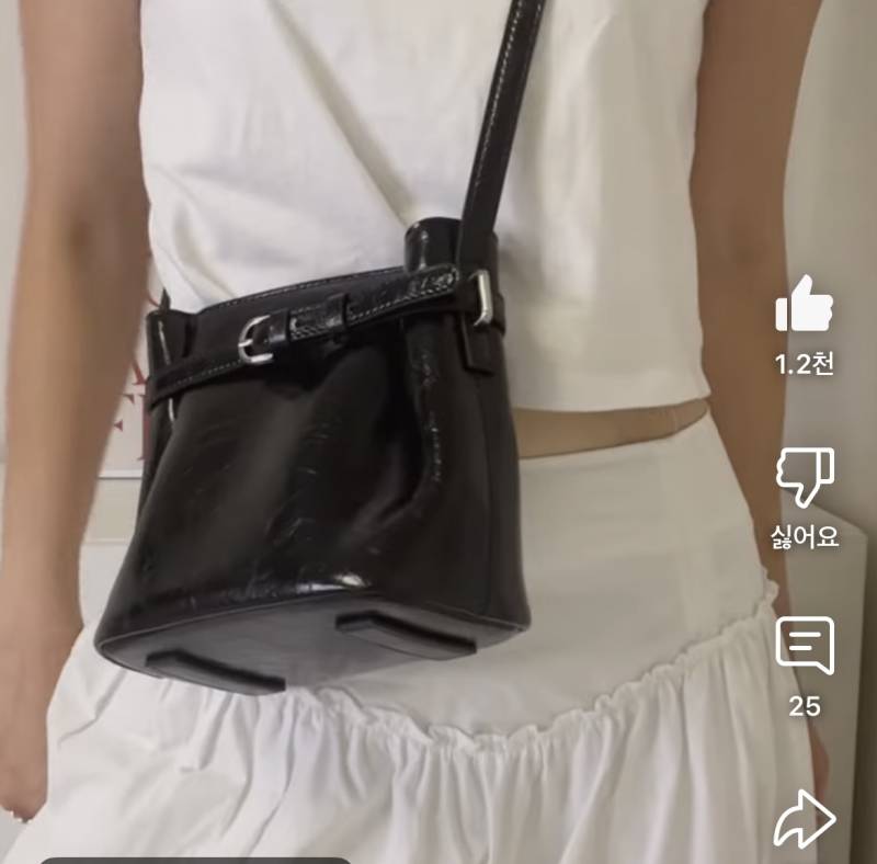[잡담] 솔직히 이중에서 뭐가 젤 예뻐????? | 인스티즈