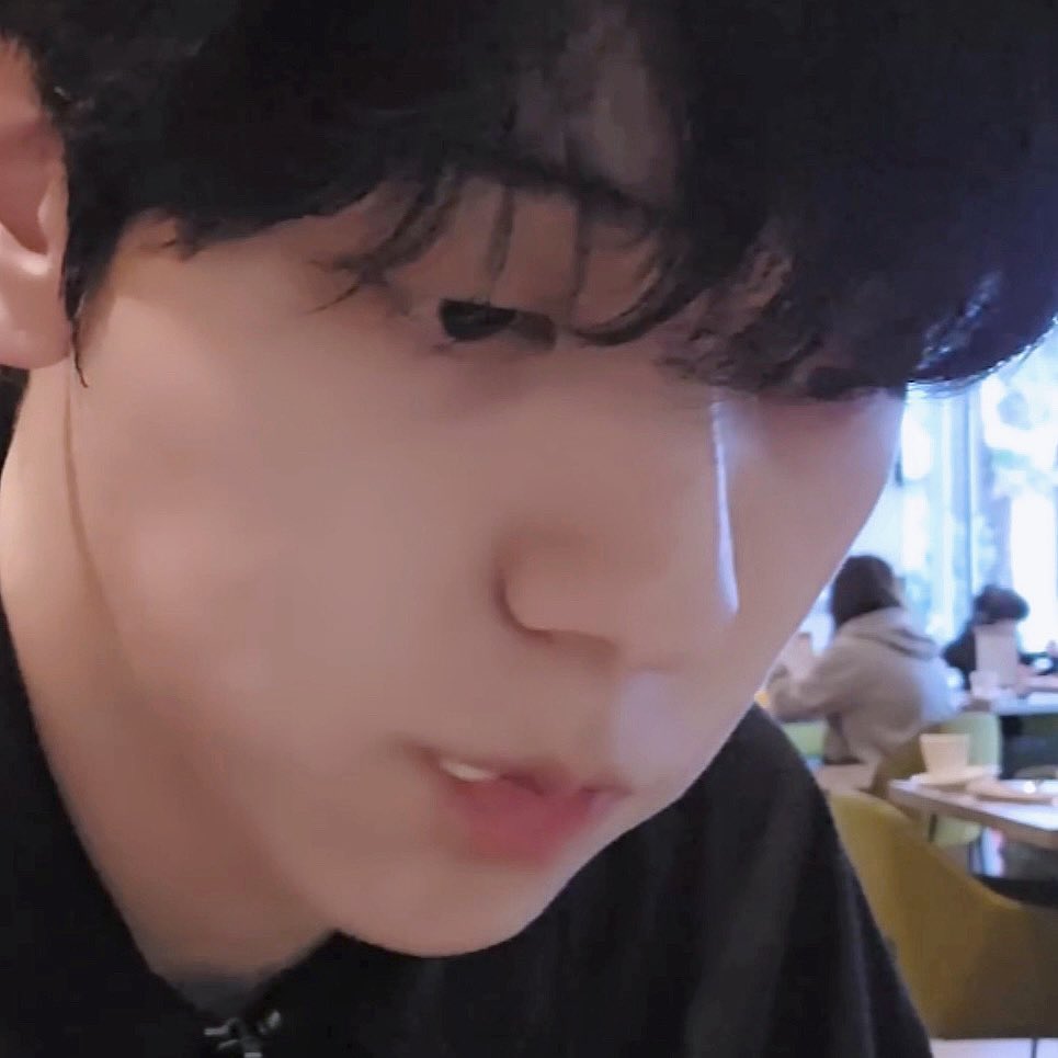 [잡담] ㄹㅇ 지금까지 본 사람 중에 제일 토끼같음 | 인스티즈