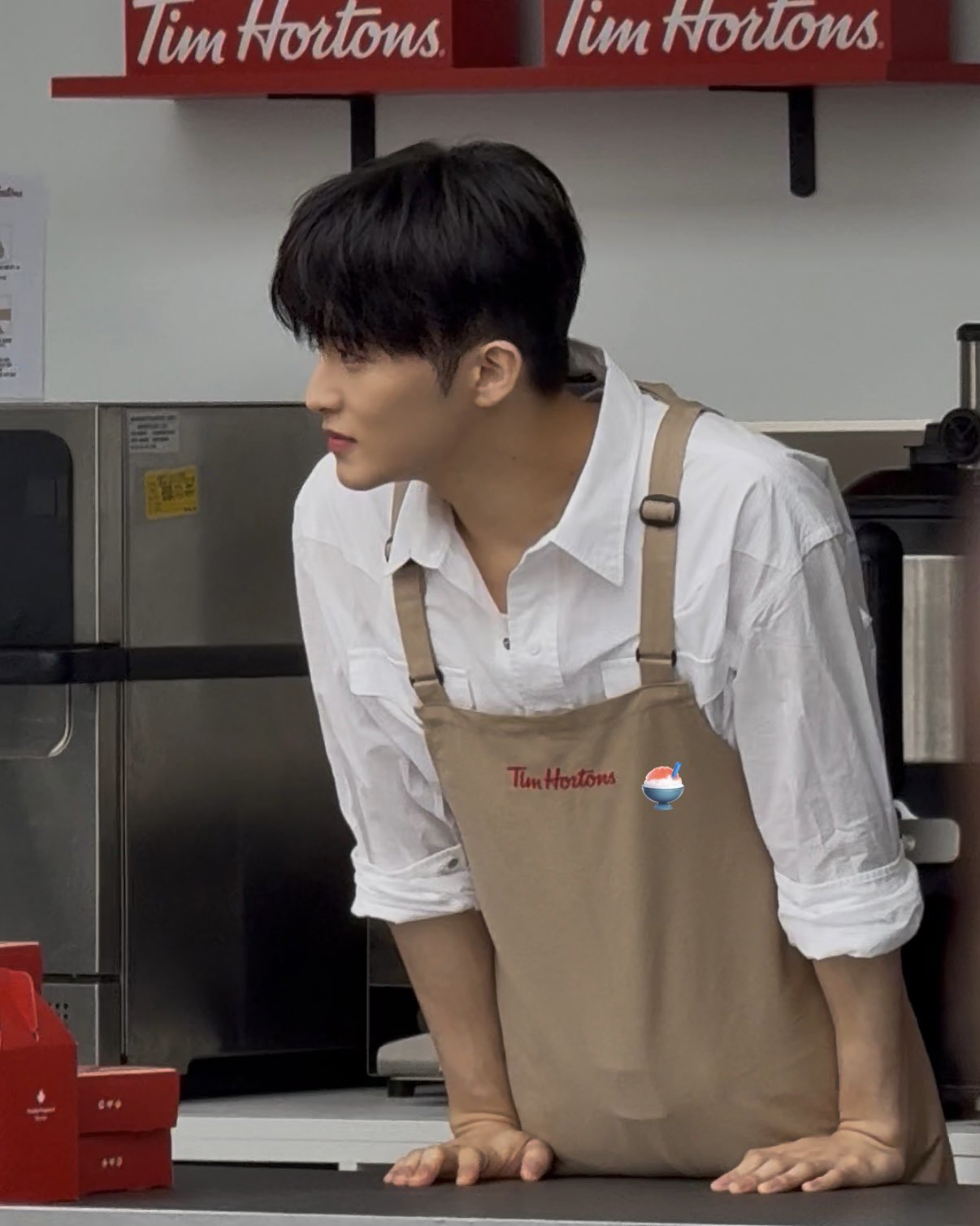 [잡담] 팀홀튼 엠버서더로 팝업 행사 참석한 마크 얼굴ㅠ | 인스티즈