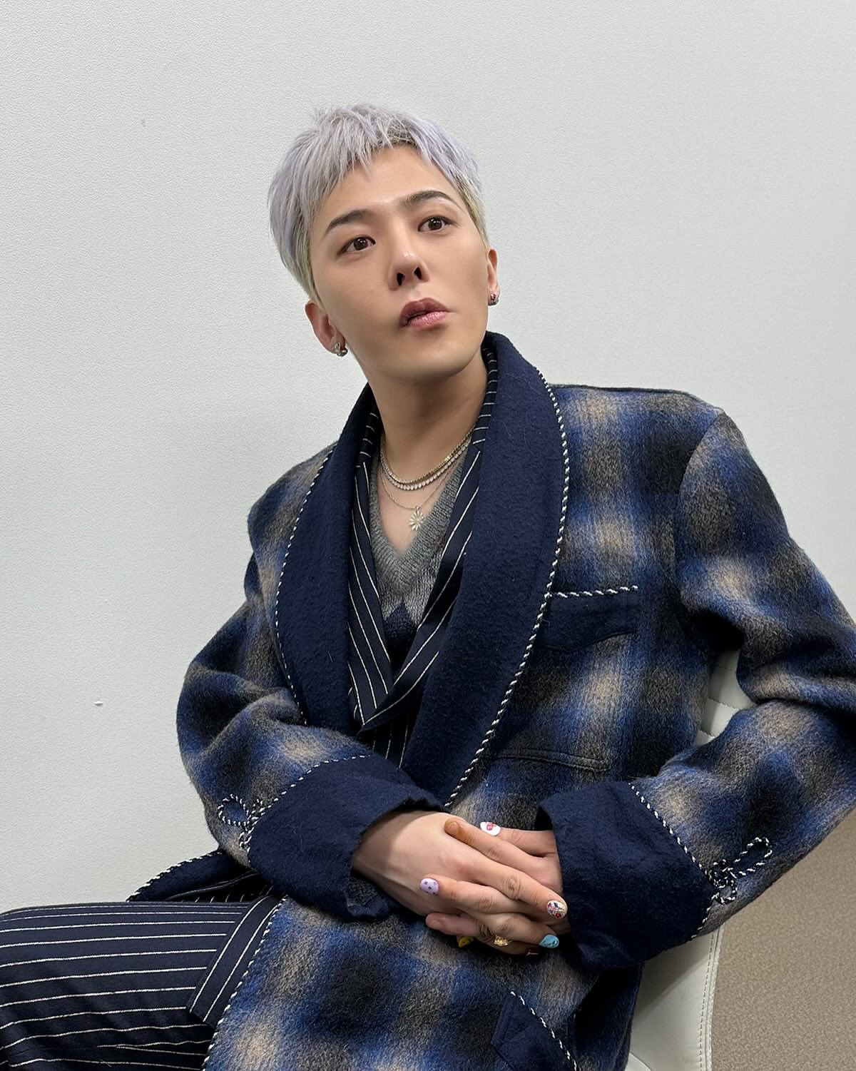 [잡담] 지디 요즘 이표정 잘짓네 | 인스티즈