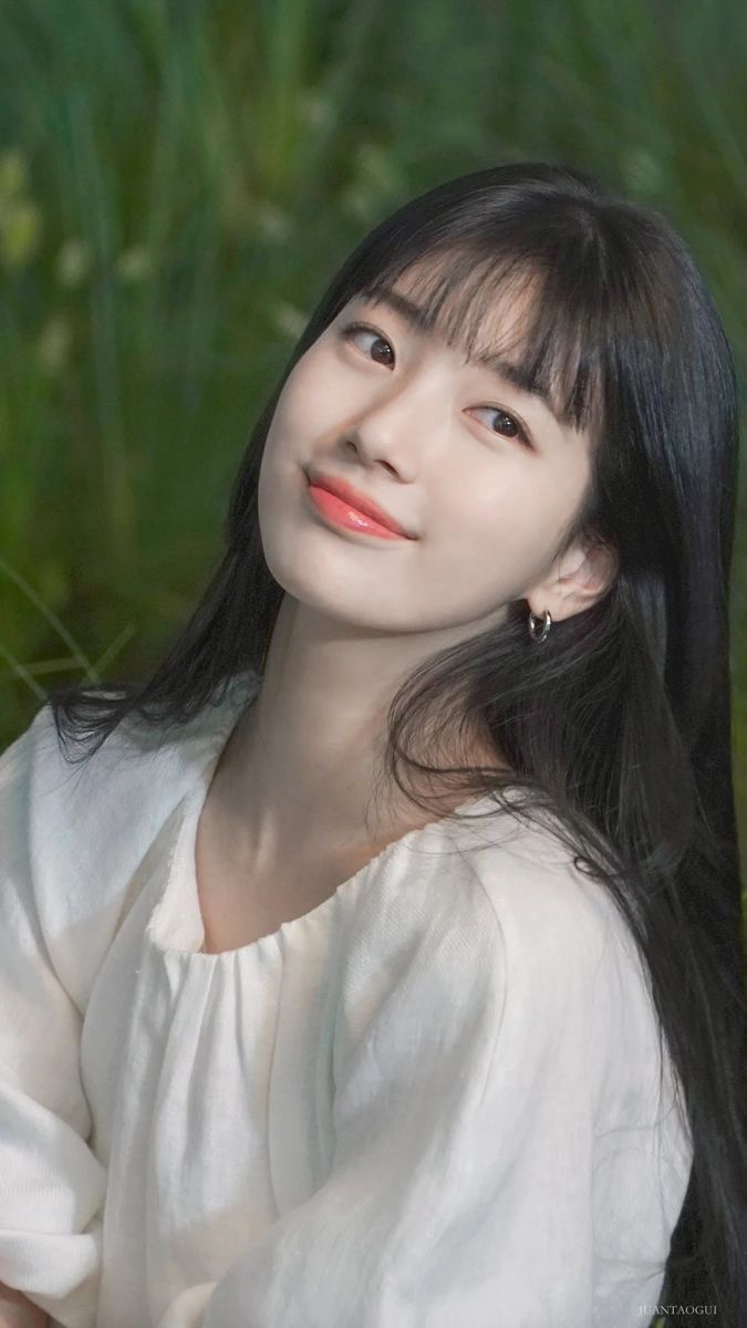 [잡담] 제왑은 대체 전생에 무슨 복을 쌓았길래 수지 설윤같은 비주얼 노래 춤 다 되는 애들을 데리고 온 거임? | 인스티즈