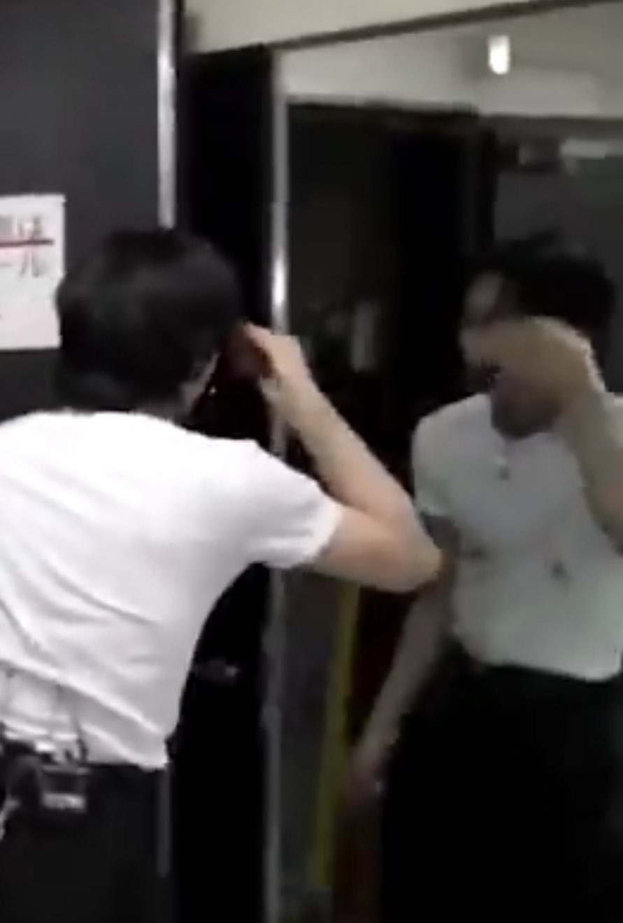 [잡담] 원빈이 무아지경 그루밍 타임 | 인스티즈