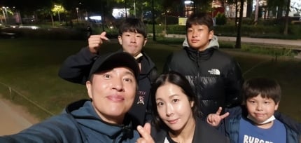 [잡담] [단독인터뷰] 둘째 아들이 일본 국가대표, 김정민 "귀화 아냐, 모국이 두 나라. 최종 선택은 몰라"•••김도윤→다니의 꿈은 유럽 진출 | 인스티즈