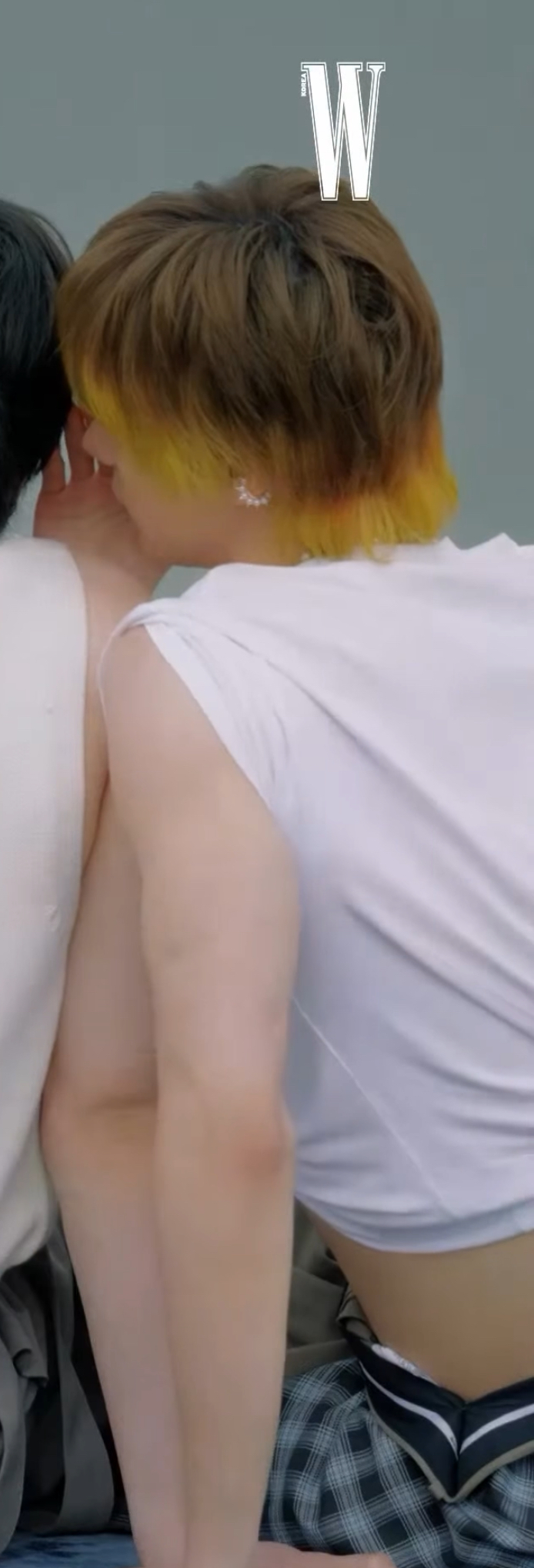 [잡담] 앤톤이 와이라노 🫣🫣🤭 | 인스티즈