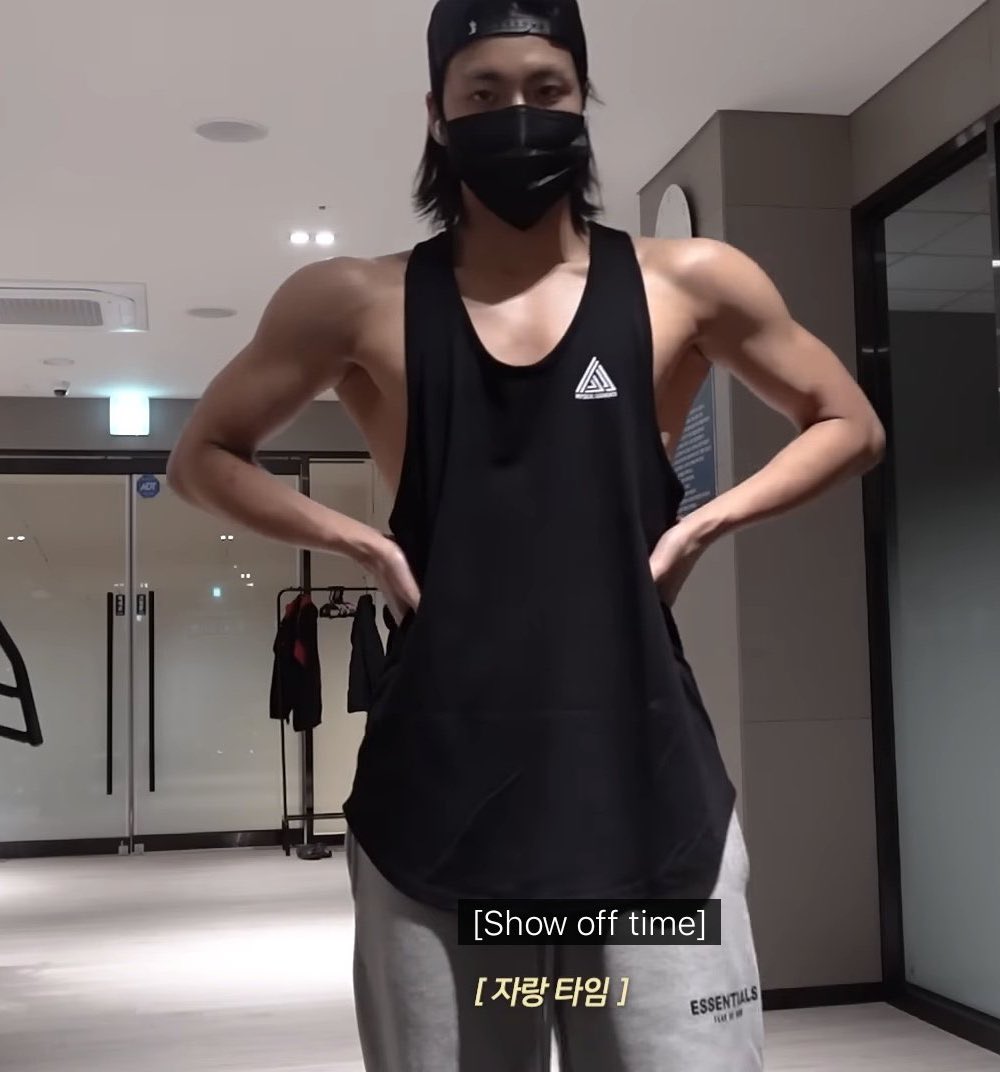 [잡담] 에이티즈 박성화 운동 열심히 하더니 몸이 대박임 | 인스티즈