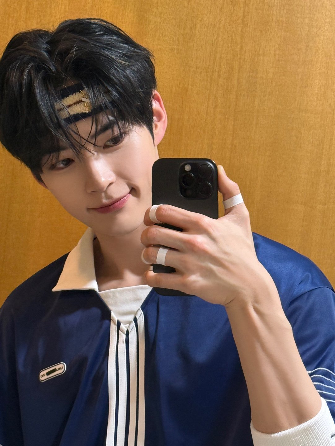 [잡담] 성한빈이 거울셀카를 낋여왔노라 | 인스티즈