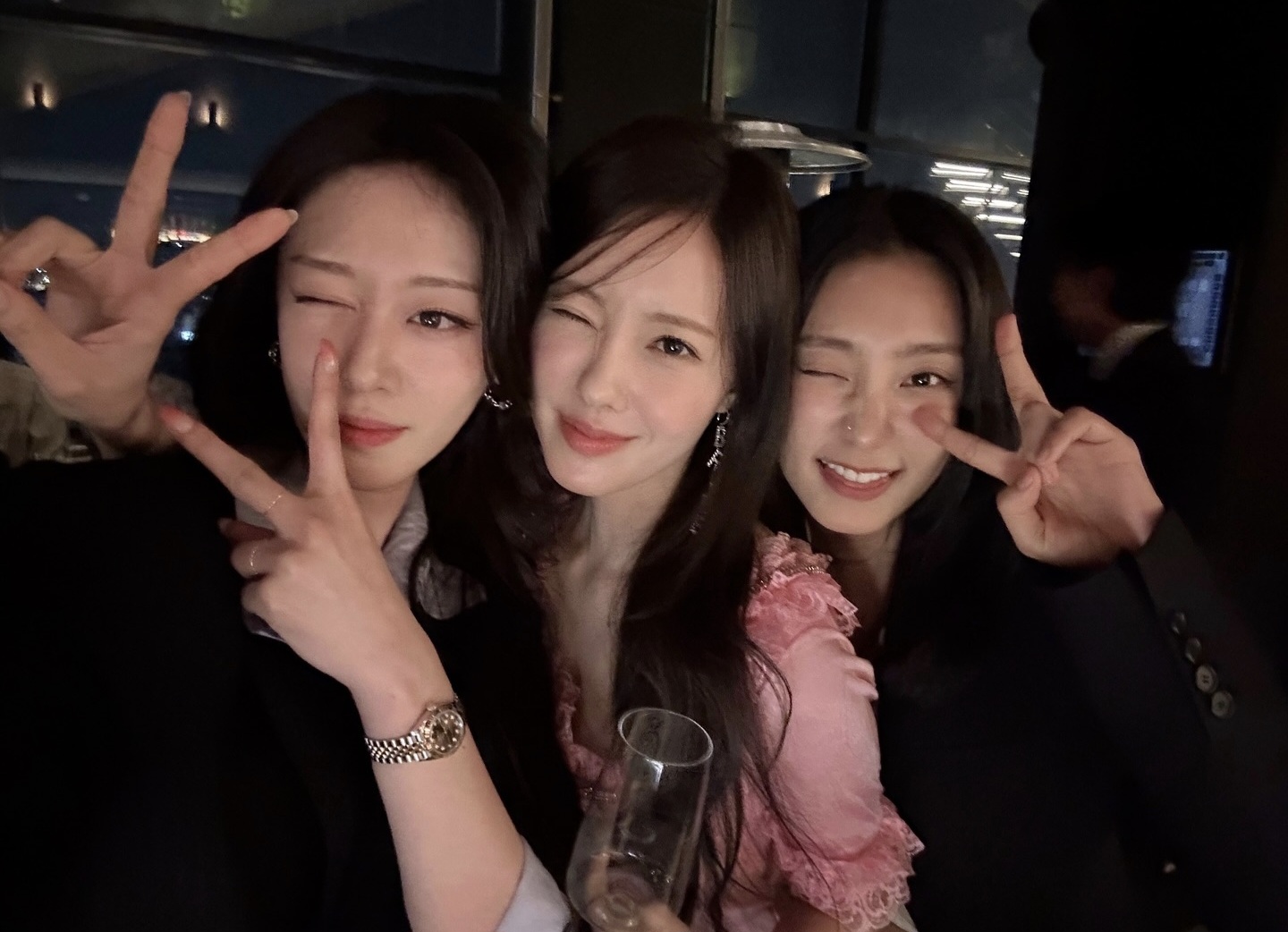 [잡담] 티아라 지연이 공개한 효민의 결혼식 사진 | 인스티즈