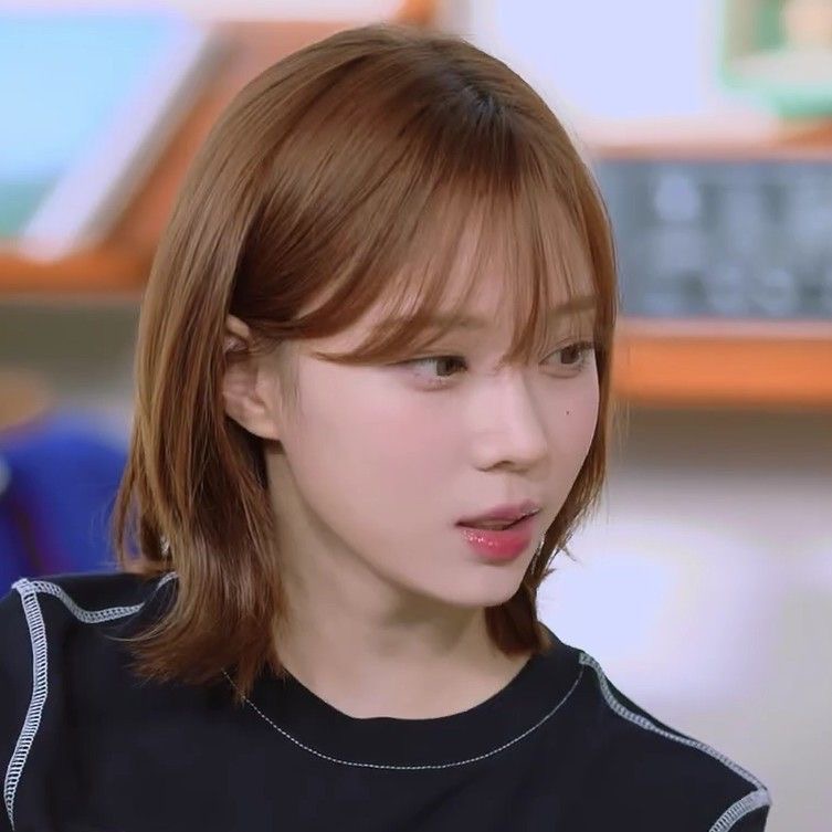 [잡담] 이런 머리색은 탈색 필수야? | 인스티즈