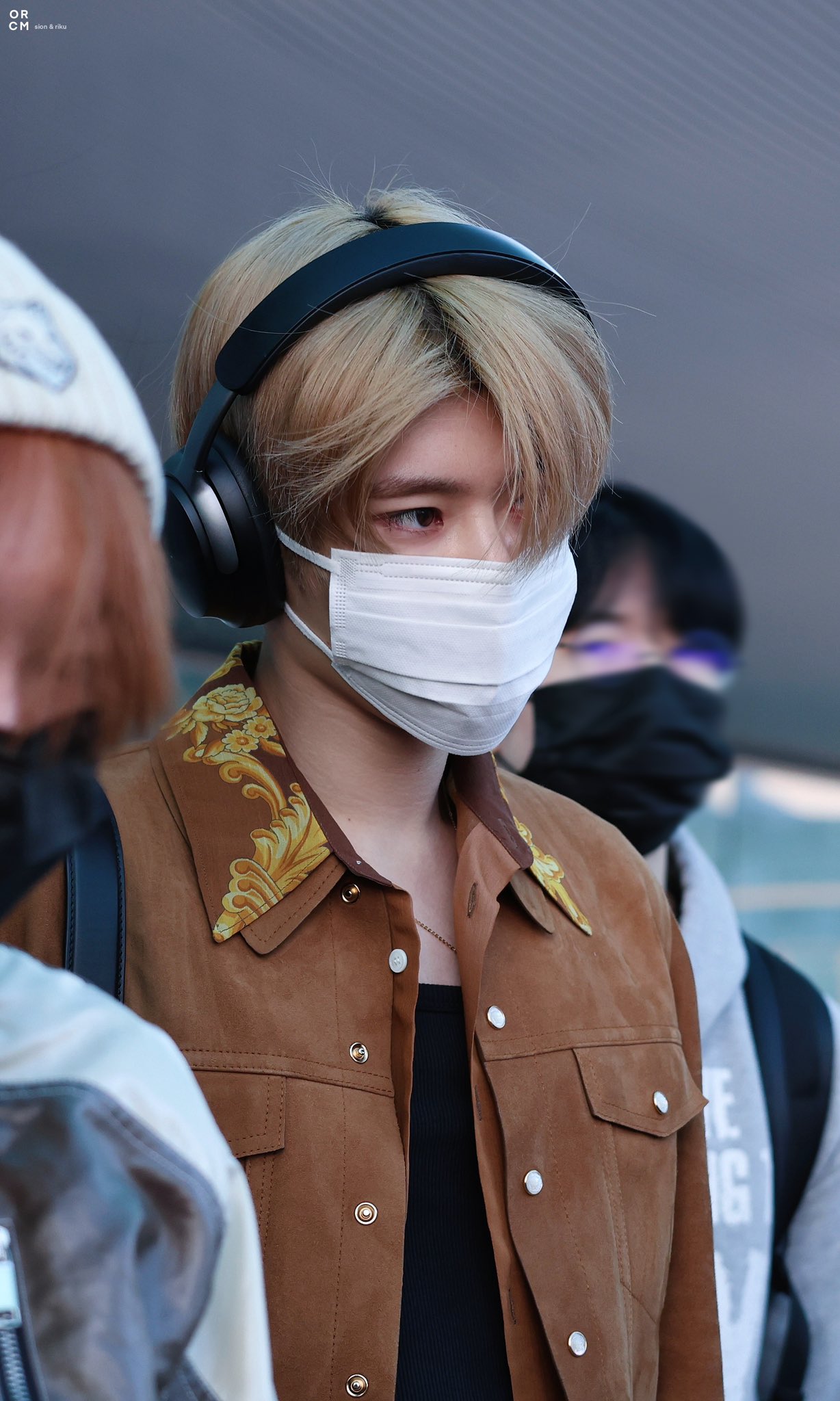 [잡담] 공항 시온 볼때마다 다른사람같음 | 인스티즈