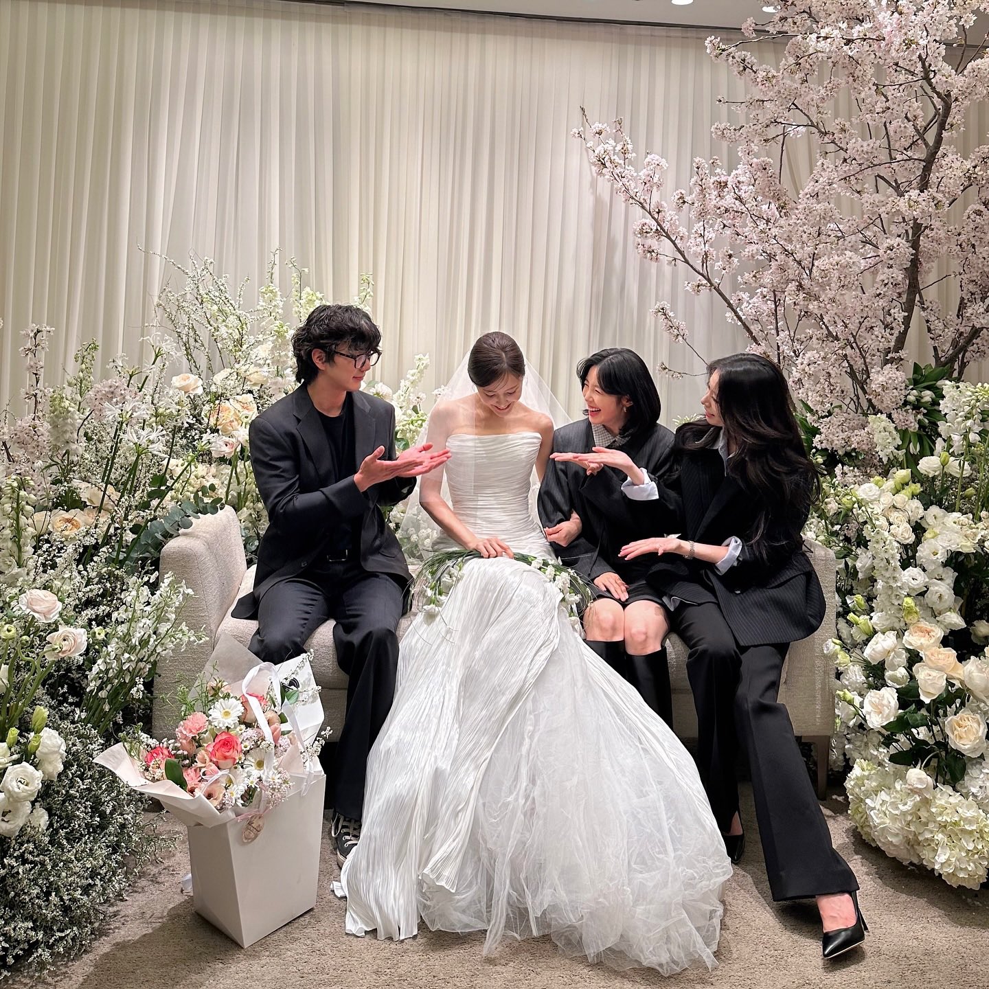 [잡담] 지연 인스타에 유승호 올라온 거 왜이렇게 익숙하지 했는데 | 인스티즈