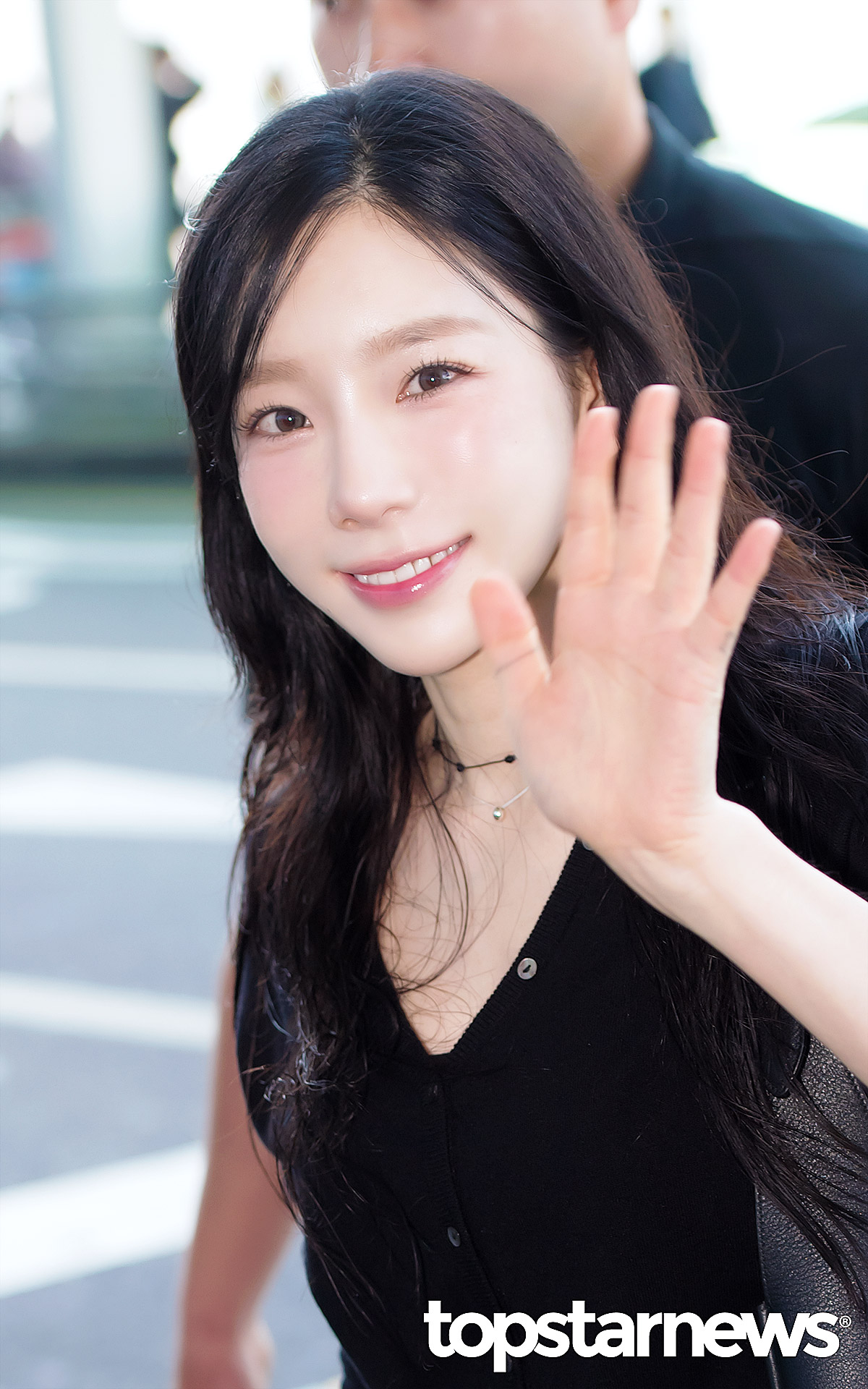 [잡담] 태연언니 셀프메이크업이라는데 립 뭐 썼는지 궁금하다 | 인스티즈