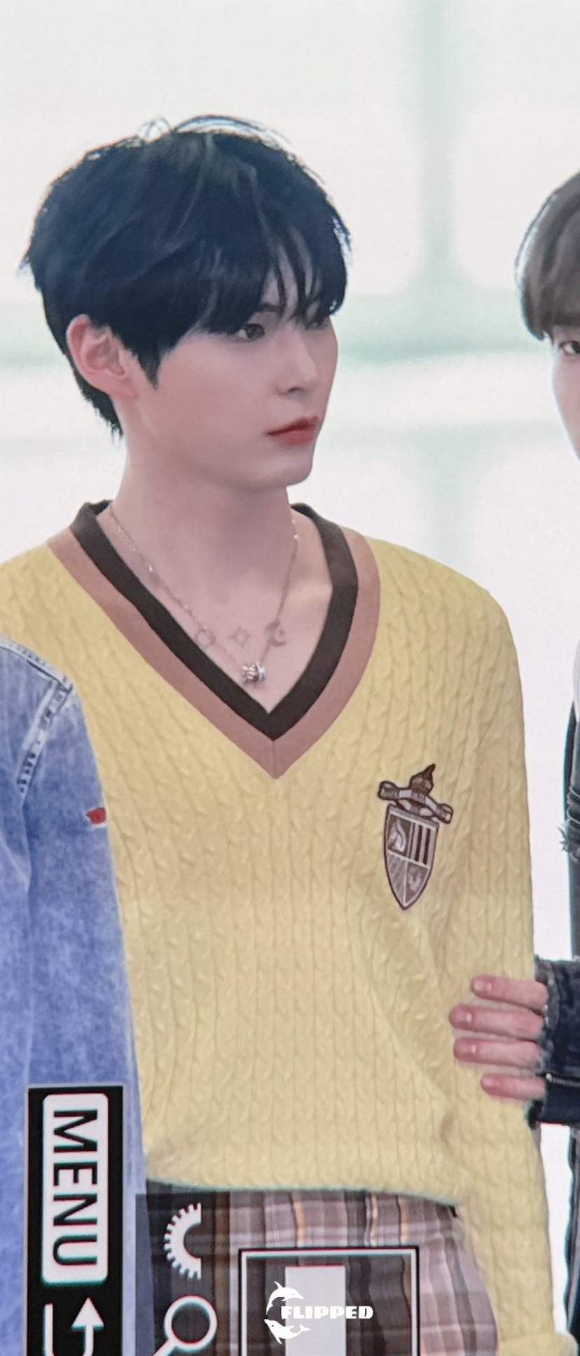 [잡담] 성한빈 노랑니트 개이쁨 | 인스티즈