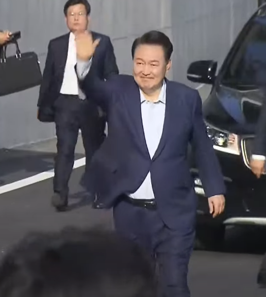 [잡담] 행복해보여서 짜증나네 | 인스티즈