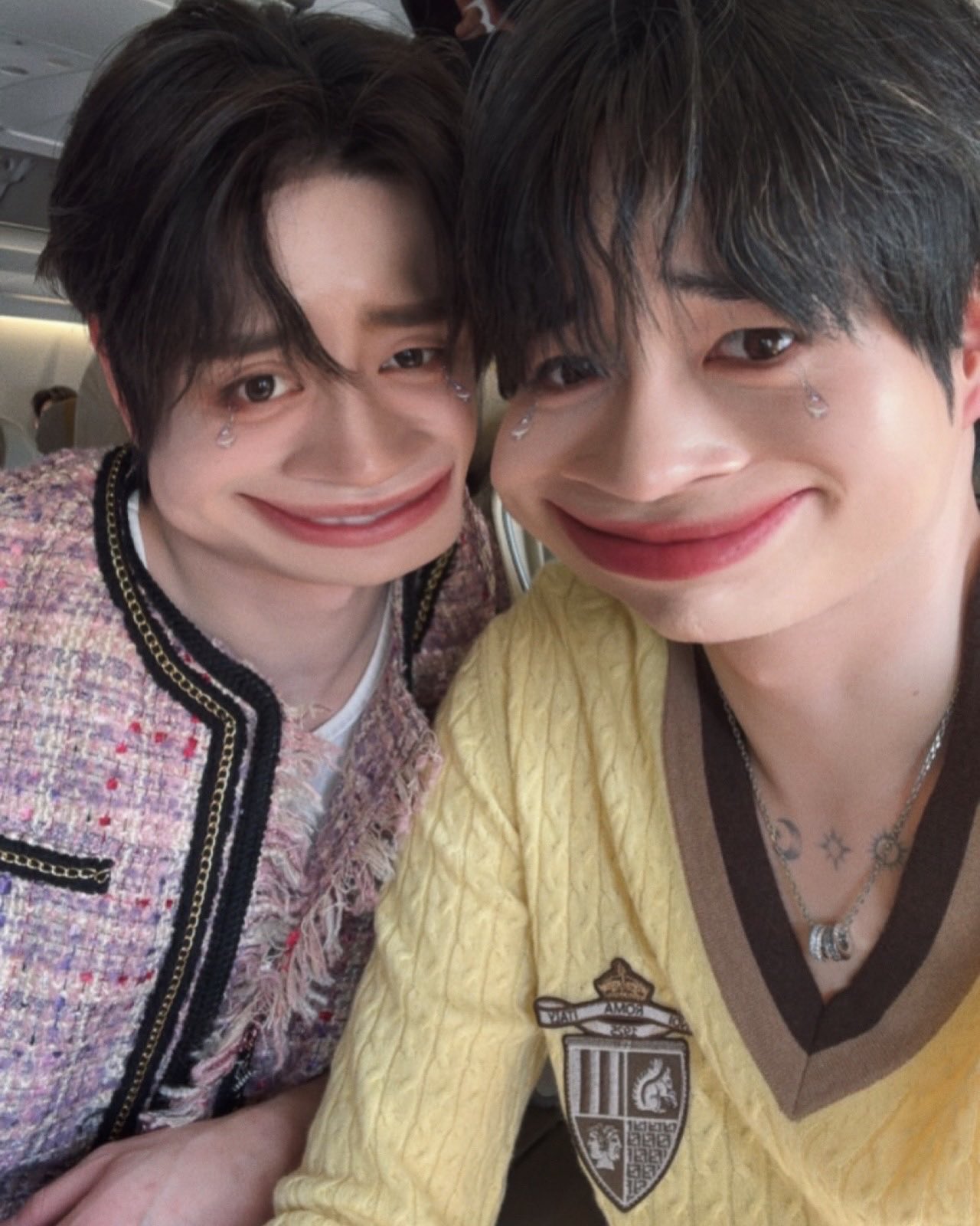 [잡담] 셀카 간절함이 없는 김지웅 성한빈 | 인스티즈