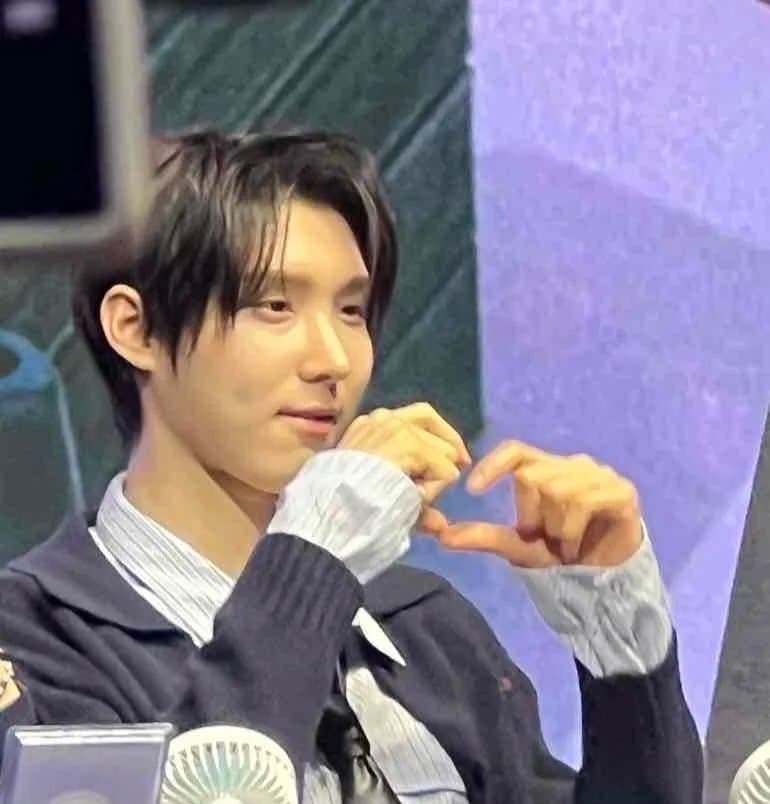 [잡담] 이 분 누구야? 어디그룹..?? | 인스티즈