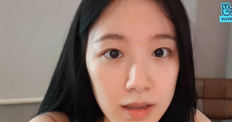 [잡담] 아는 사람 슈화 닮아보이는데 왜 그런걸까? | 인스티즈