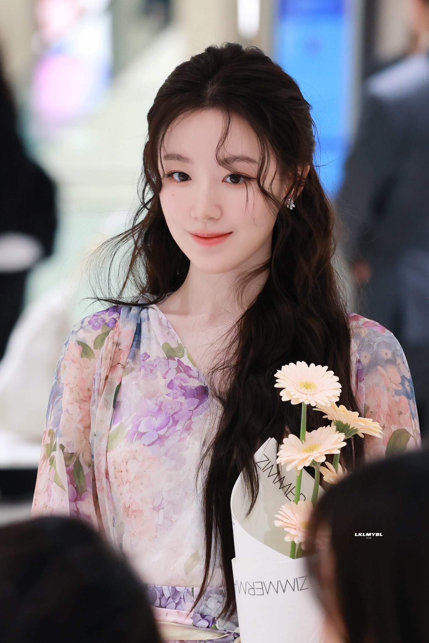 [잡담] 오늘 짐머만행사 슈화 비주얼봐.. | 인스티즈