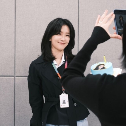 [정보/소식] [전문] 강지영 아나, JTBC 퇴사 소감…"돌아보니 14년 지나, 설렘+두려움 속 나아가겠다" | 인스티즈