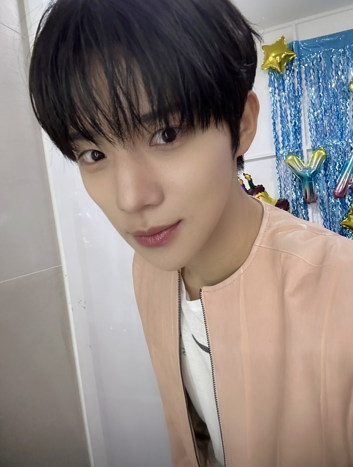 [잡담] 문상민 생일파티 열어준 뮤직뱅크 제작진🎉🎂 | 인스티즈