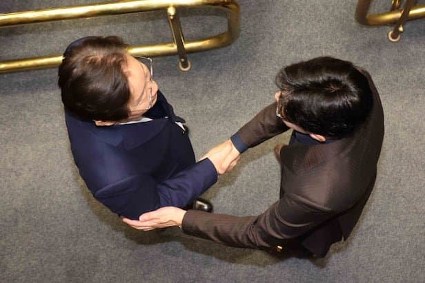 [잡담] 한동훈 머리숱 빽빽한거봐 | 인스티즈