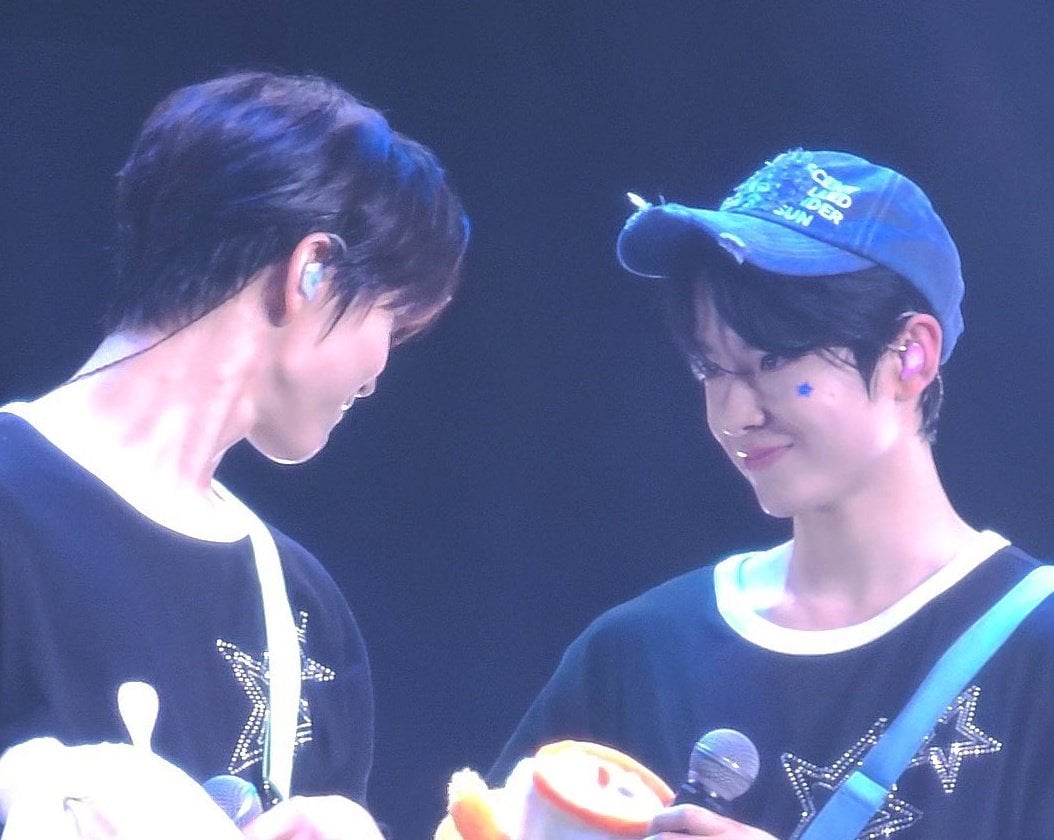 ㄱ [잡담] 댕윳 이 사진 너무 귀여워..💗 | 인스티즈