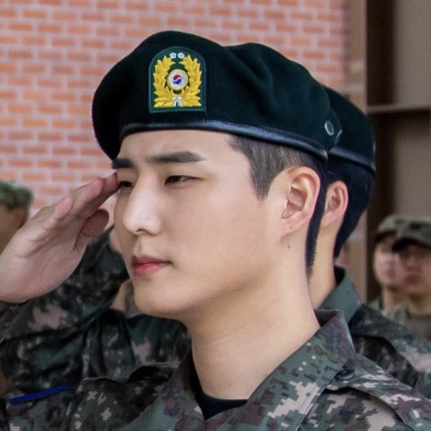 [잡담] 오늘 영케이 전역 2년째 되는 날... | 인스티즈