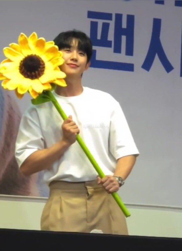 [잡담] 정해인 오늘 팬싸템 진짜 기깔나게 다 말아줌 | 인스티즈