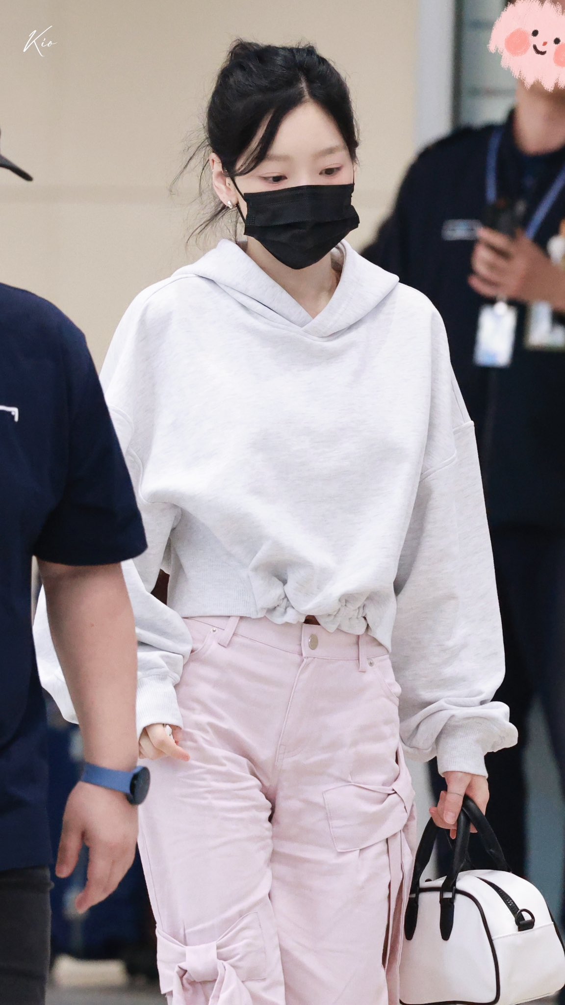 [잡담] 태연 오늘 공항 ㄹㅇ 초카와이하다 | 인스티즈