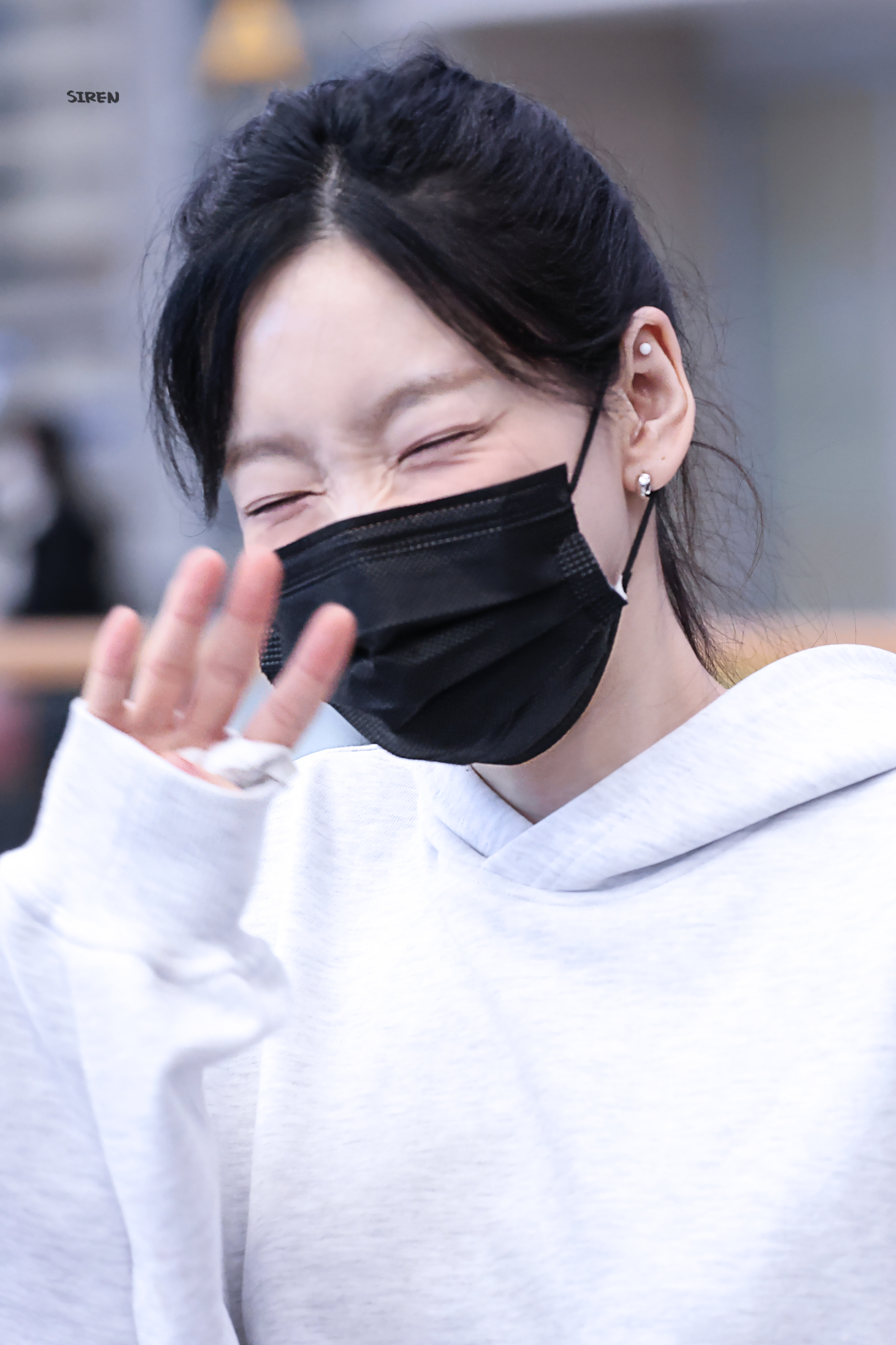 [잡담] 태연이 오늘 입국때 개귀여움ㅋㅋㅋ 자다일어나서 | 인스티즈
