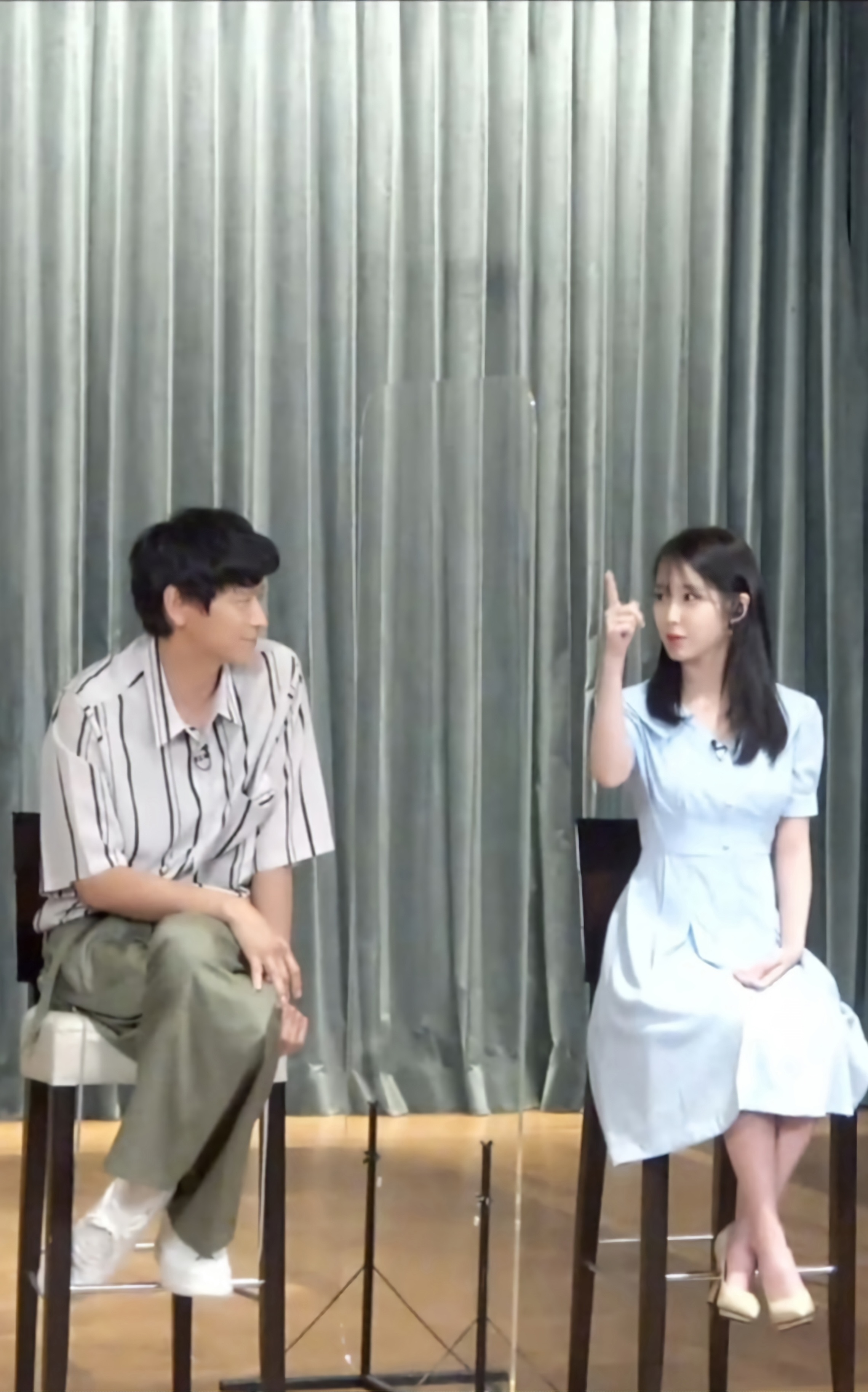 [잡담] 아이유 다시보고싶은 조합 많아졌어🥹 | 인스티즈
