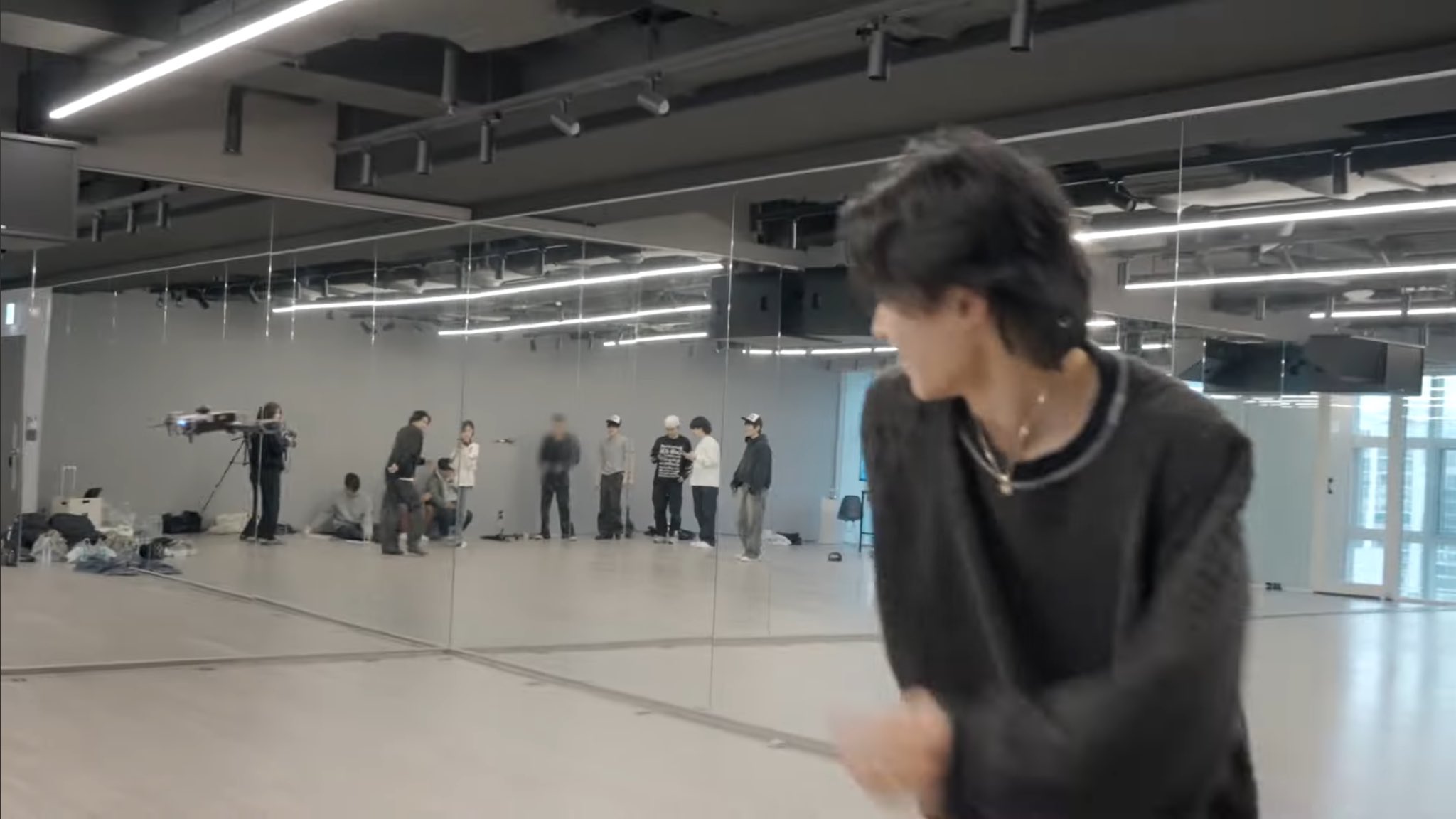 [잡담] 원빈이 소희 피해서 도망치는거 거의 은석이 드론때 같음ㅋㅋㅋㅋㅋ(ㅅㅍ) | 인스티즈