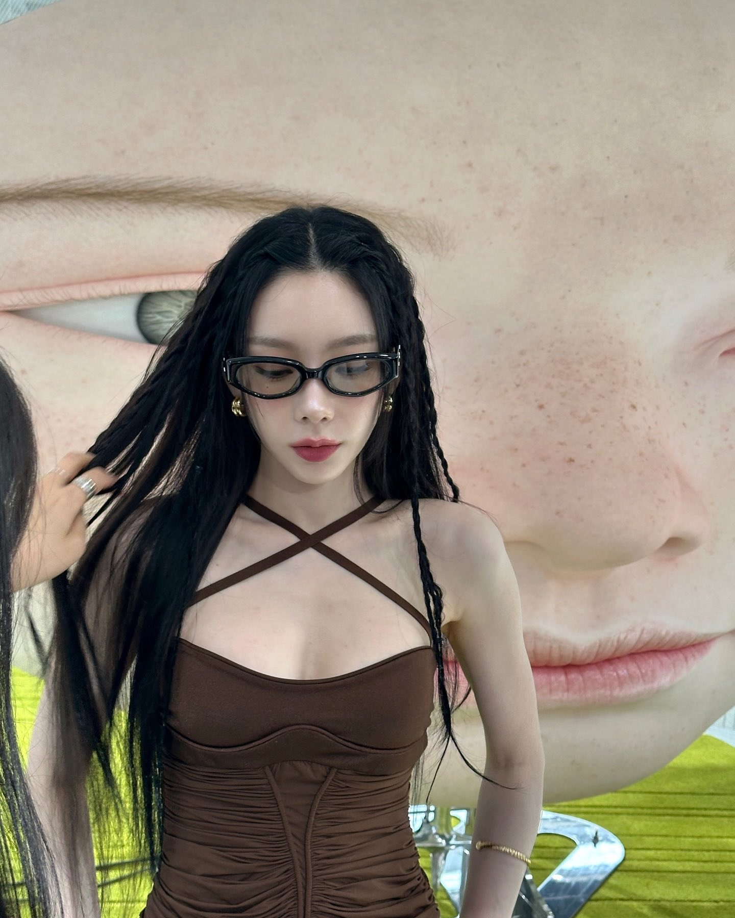 [잡담] 나 정선아 태연 카리나 보면 심장이 반응하는데 취향 소나무야? | 인스티즈