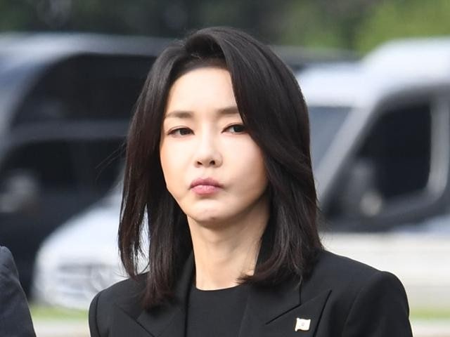 [잡담] 아니 김건희 진짜 예쁘지 않냐.. | 인스티즈