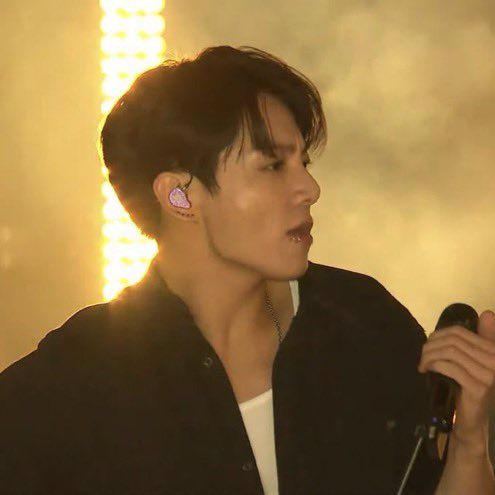 [잡담] 정국 자칫 너무 예쁘장할 수 있는 얼굴에 | 인스티즈