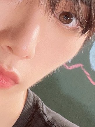 [잡담] 보넥도 태산 눈동자색 밝은 거 아는 사람 | 인스티즈