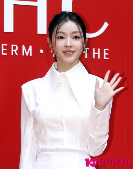 [정보/소식] [단독] 오마이걸 유아, 한소희·전종서 만났다•••영화 '프로젝트 Y' 합류 | 인스티즈