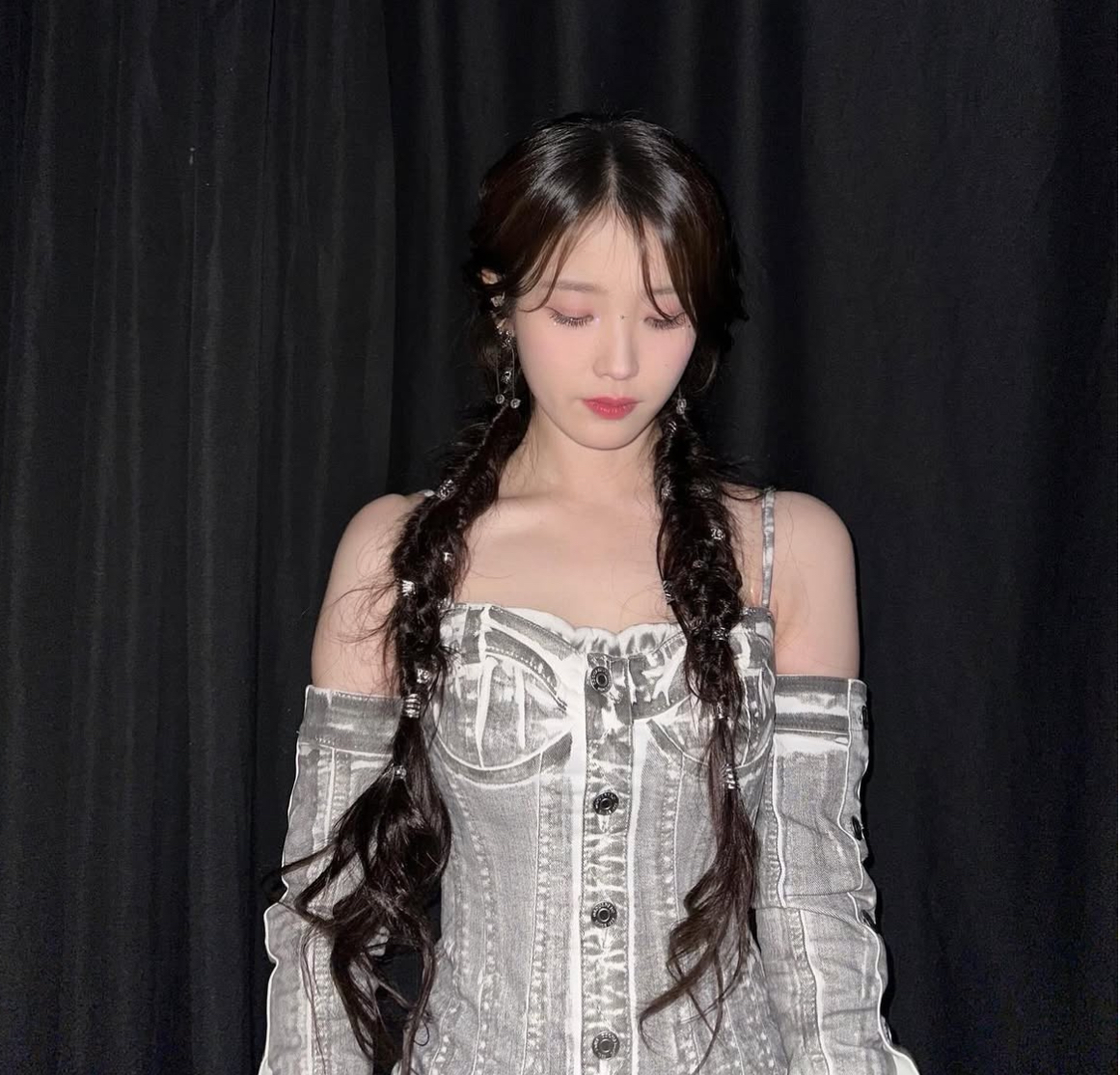 [잡담] 나 아이유 피부 진짜 부러움 | 인스티즈