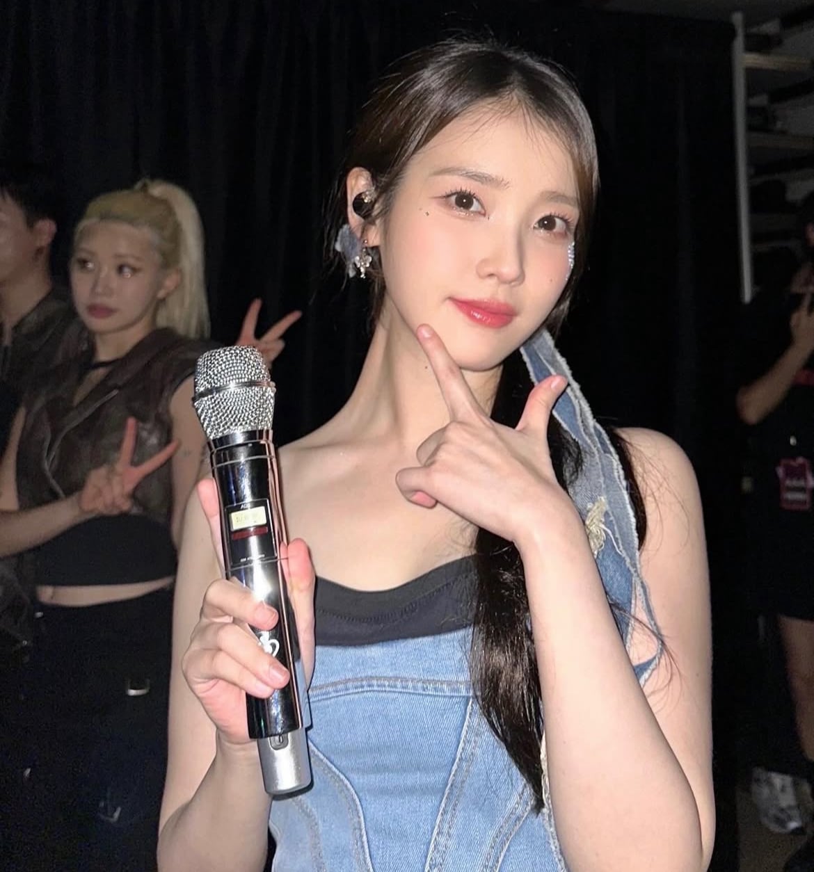 [잡담] 나 아이유 피부 진짜 부러움 | 인스티즈