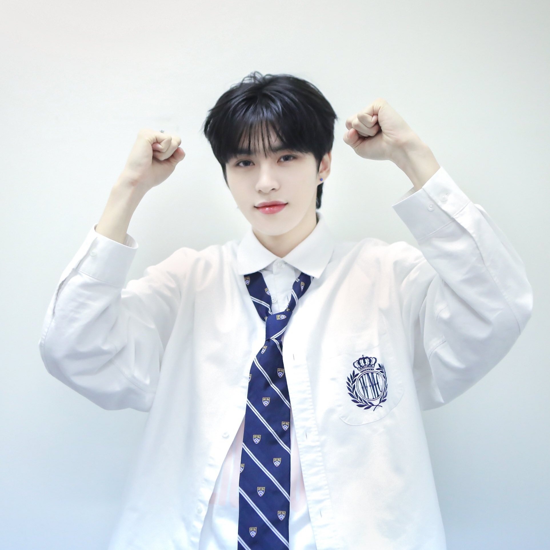 [잡담] 오때 교복 잘 어울려?? | 인스티즈