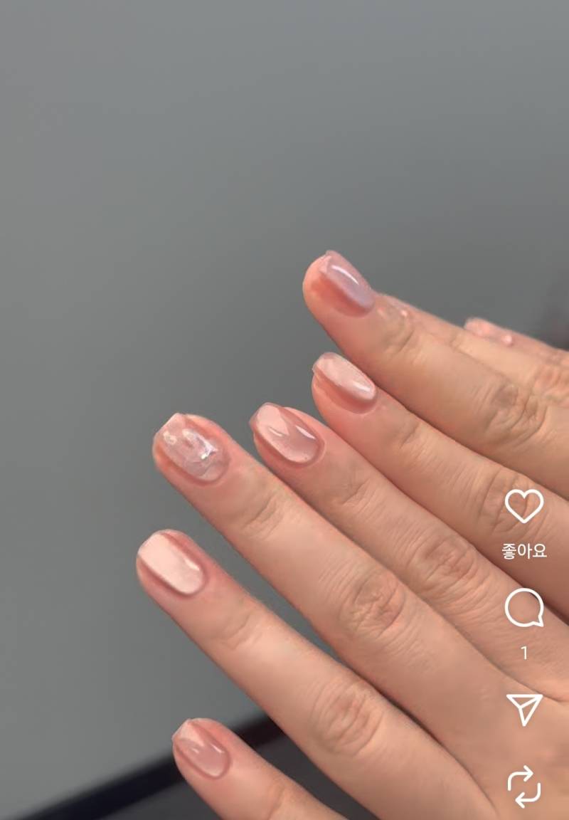 [잡담] 네일 둘중에 머할까??!?!?????? 1111122222 | 인스티즈
