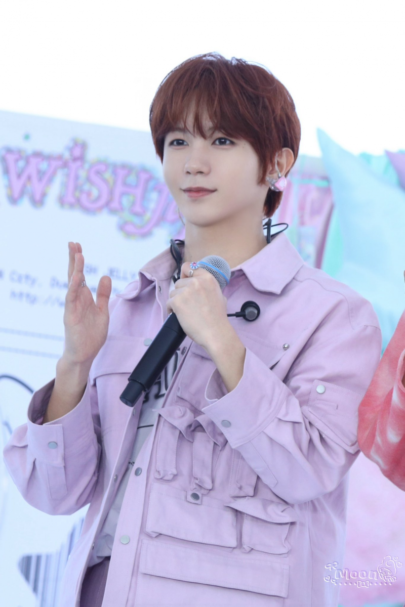 오늘자 쇼케이스에서 280명의 소녀들에게 전원 고백한 남돌 | 인스티즈
