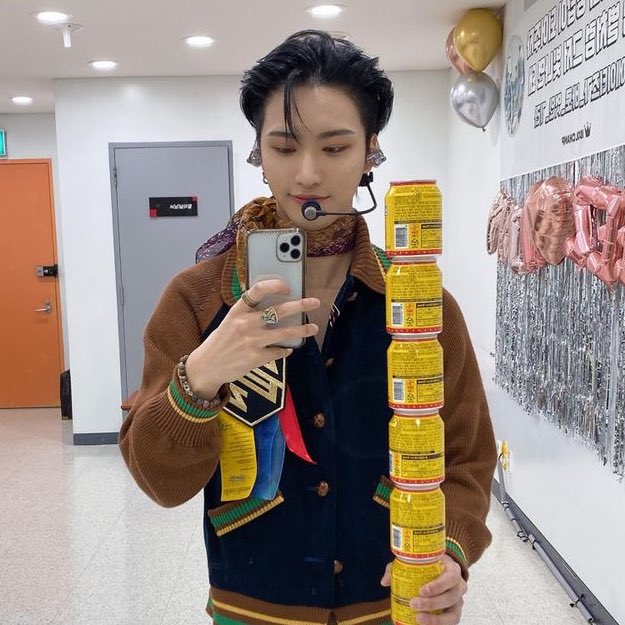 [잡담] "먹짱" 타이틀 이렇게 잘 어울리는 아이돌 처음 봄 | 인스티즈
