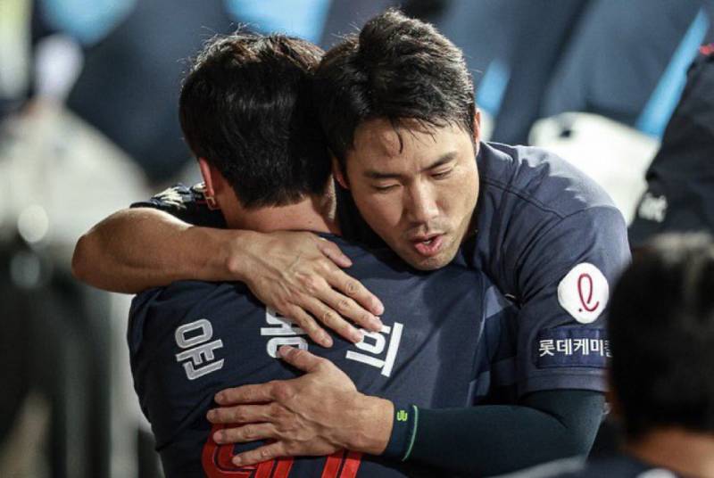 [잡담] 전준우 윤동희가 서로를 와이리 좋아해…🥹 | 인스티즈